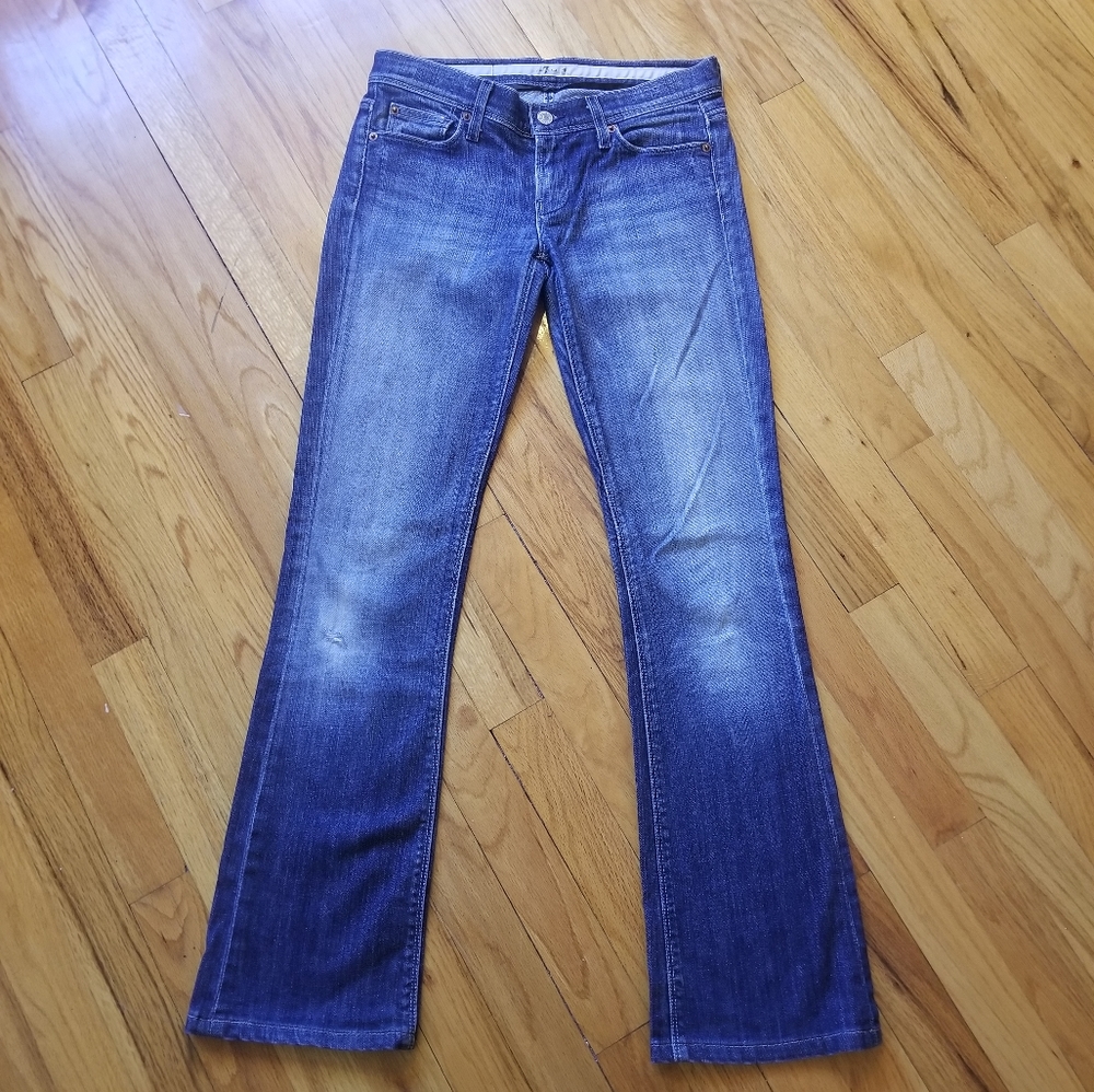 7 For All Mankind Medium Wash Jeans- Sz 26